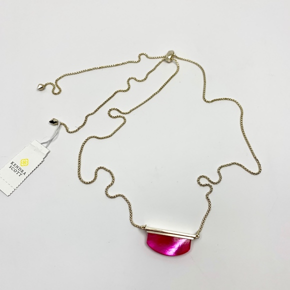 KENDRA SCOTT DEAN MAGENTA NECKLACE - Picture 5 of 6